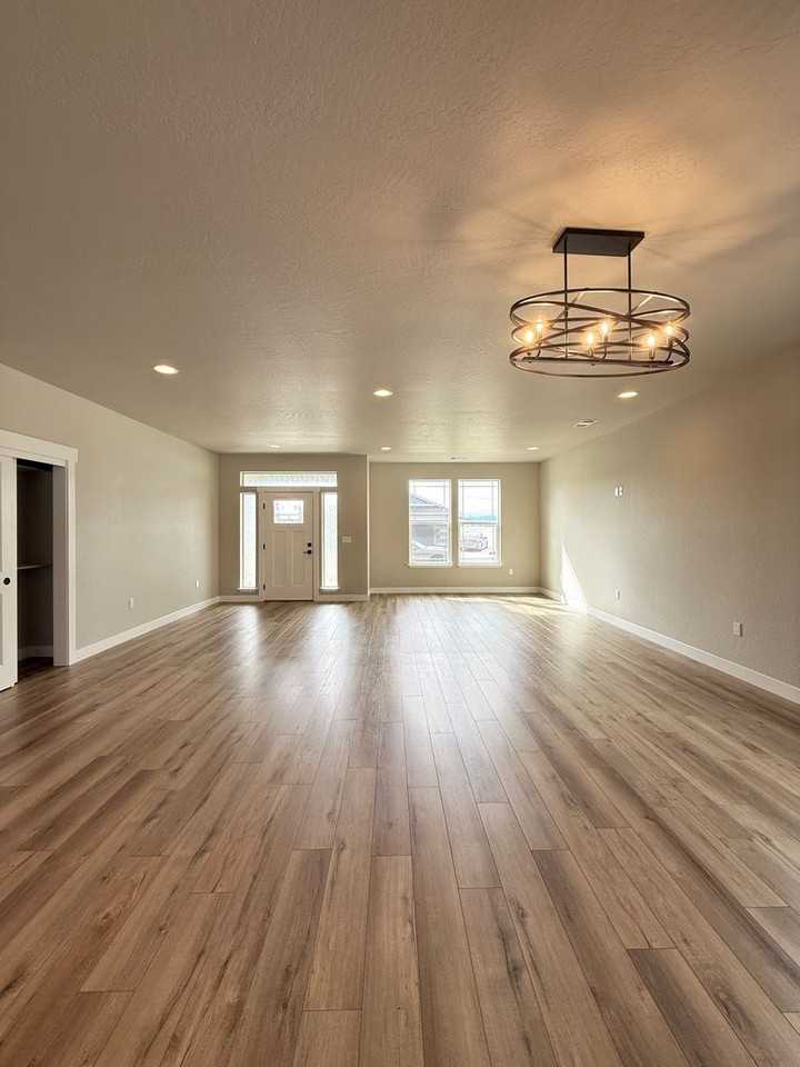 3775 Agate Meadows Ct - Photo 3 of 19