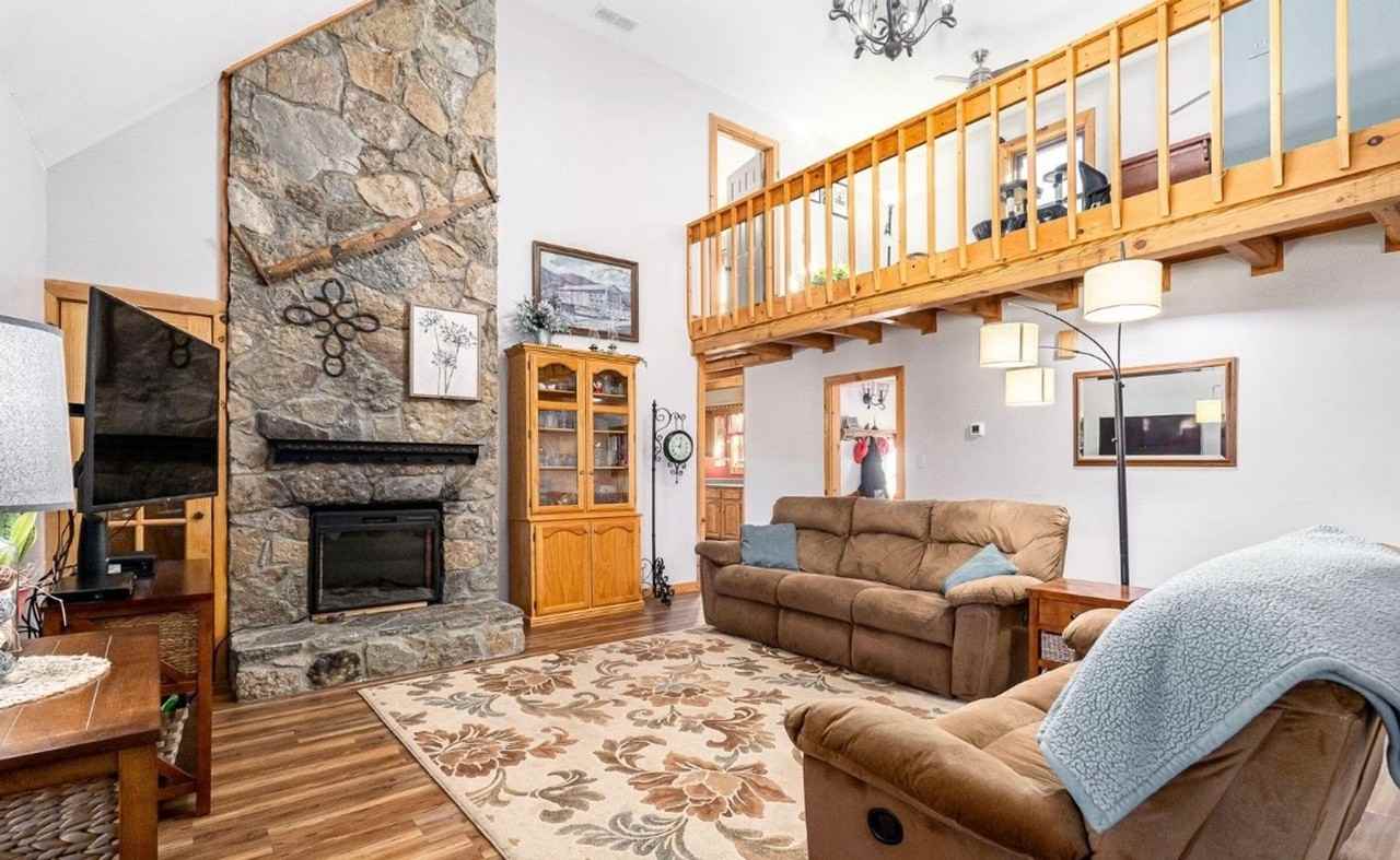207 Lakeshore Dr - Photo 6 of 25