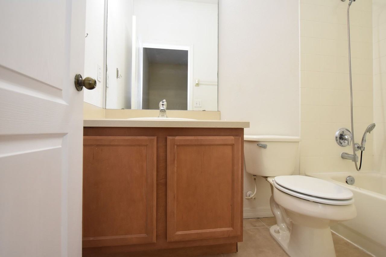 10832 Savannah Wood Dr #134 - Photo 7 of 29