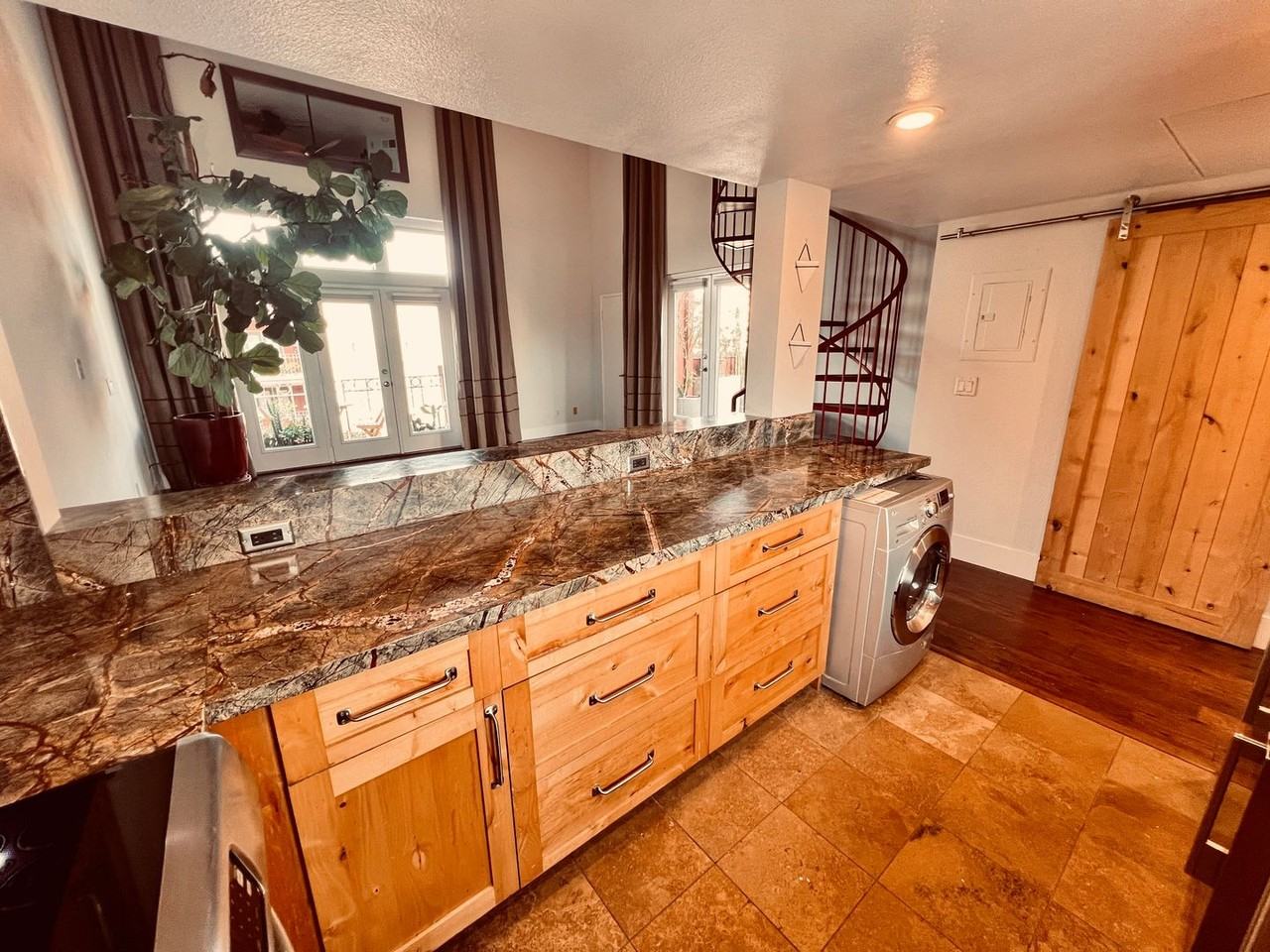 1250 Cleveland Ave - Photo 5 of 31