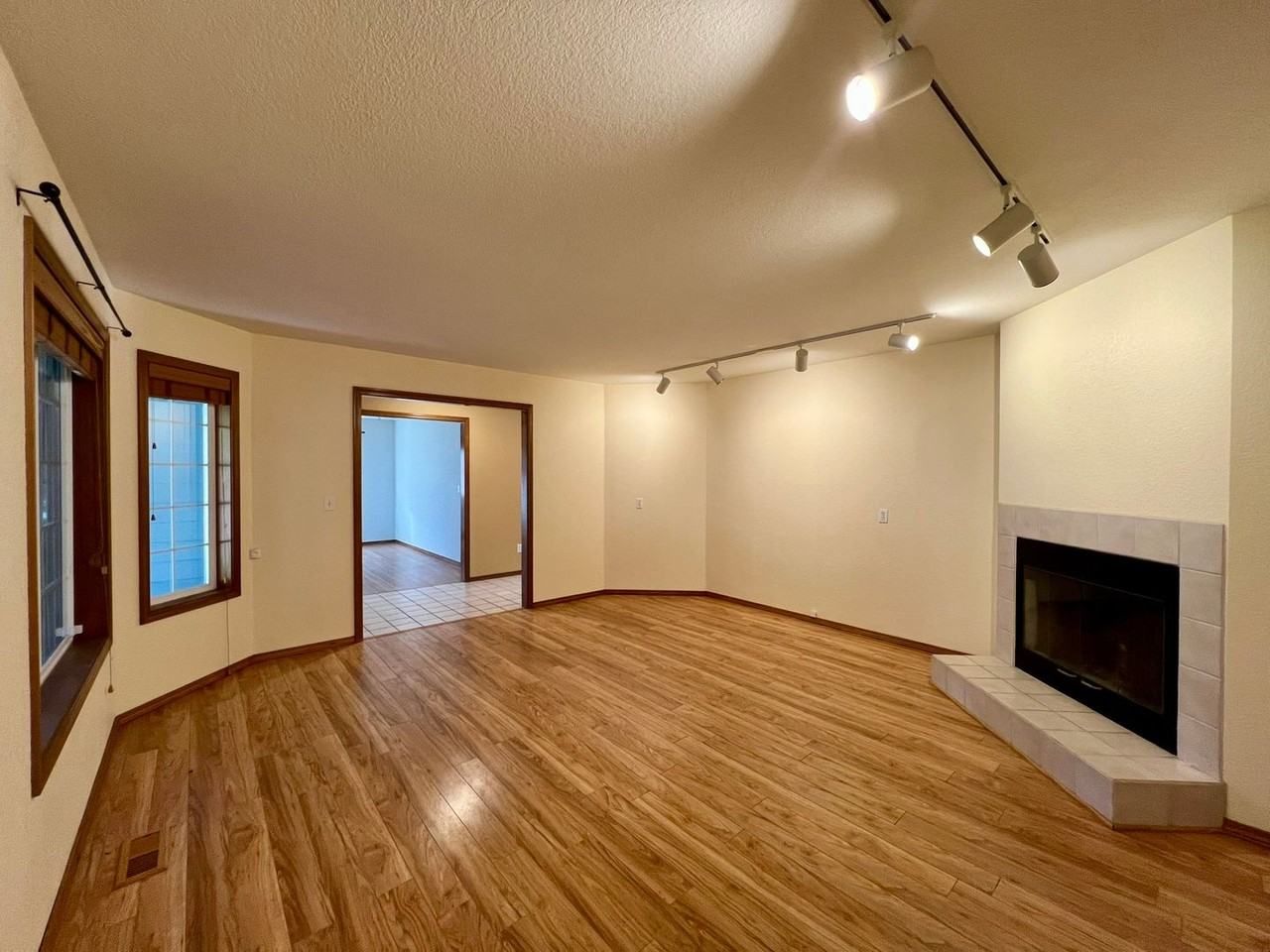 4644 Grand Fir Ln Nw - Photo 5 of 43