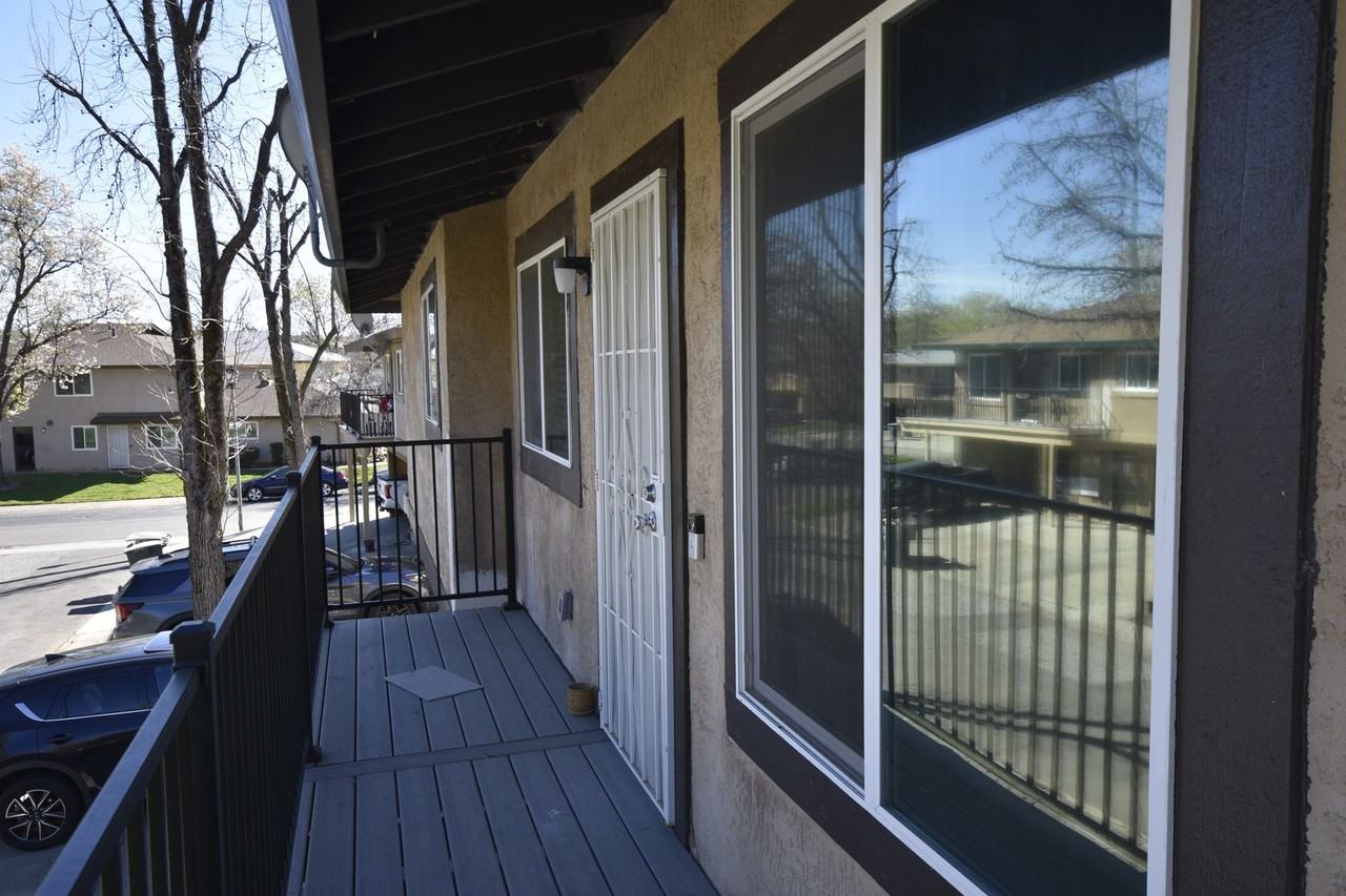 3665 Galena Dr #4 - Photo 4 of 14