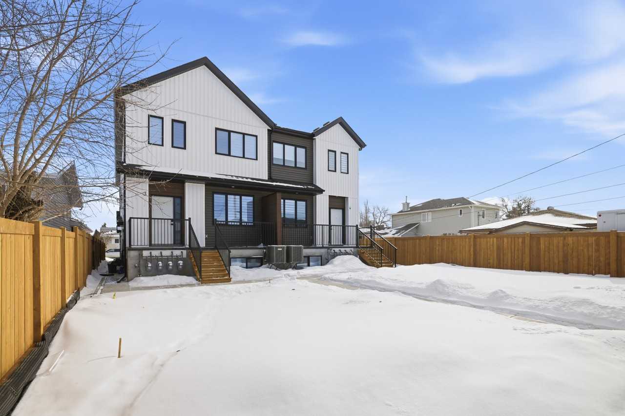 9938 162 Street Northwest - Photo 3 of 36