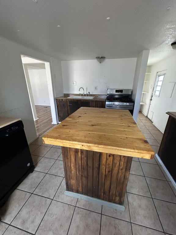 350 N Diamond Ave - Photo 5 of 13