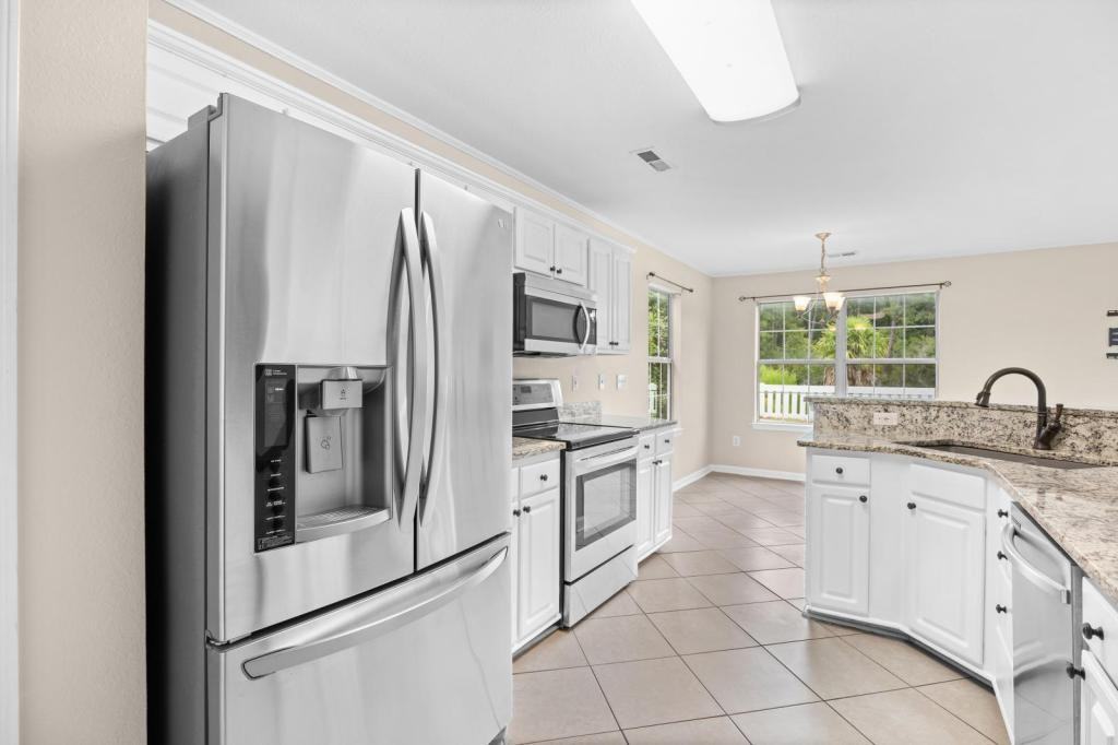 454 Dandelion Ln - Photo 6 of 26