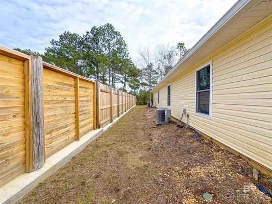 5652 -A Dee St unit A - Photo 2 of 20