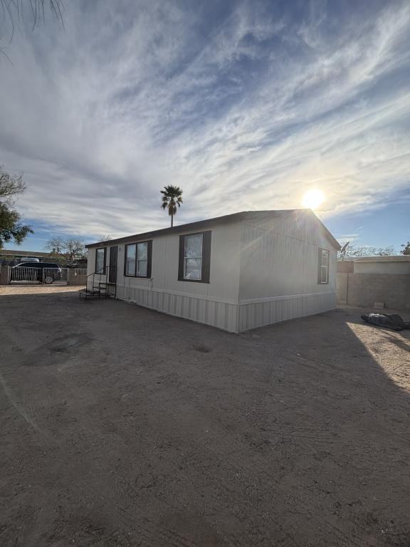 5521 S Bonney Ave - Photo 2 of 8