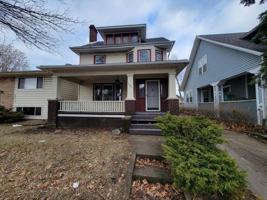 featured image of 3221 S Harrison St