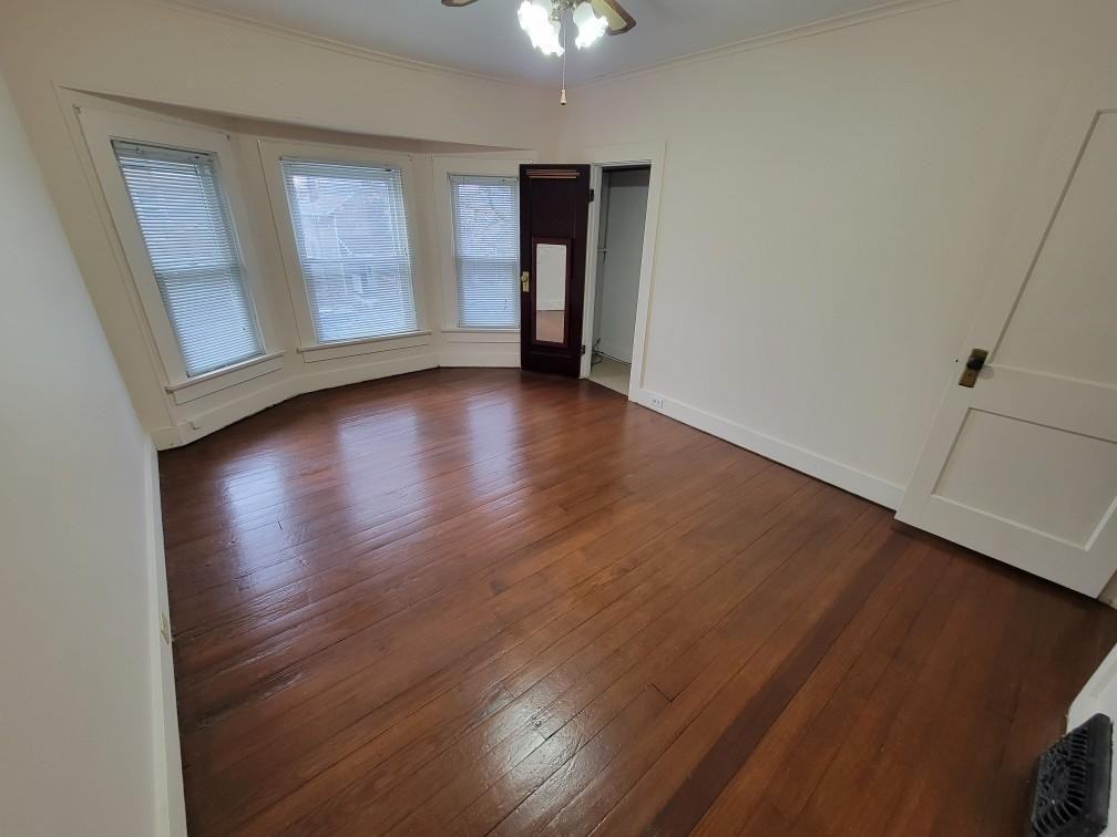 3221 S Harrison St - Photo 6 of 15