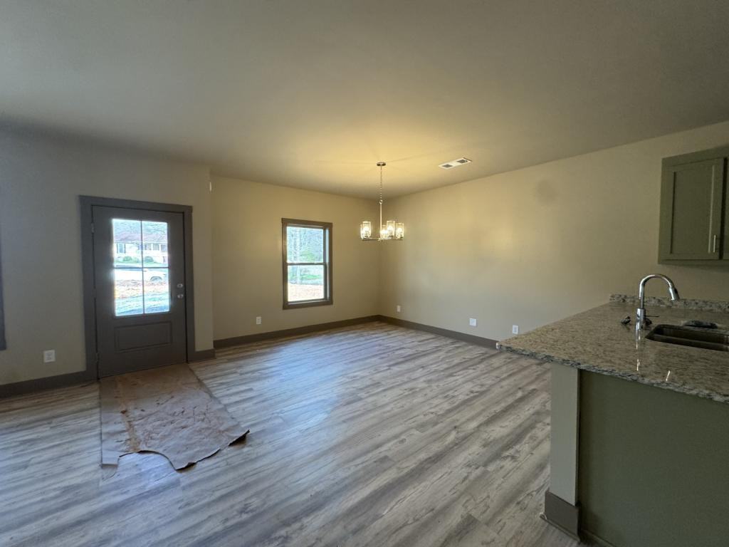 50 Richardson St - Photo 4 of 14