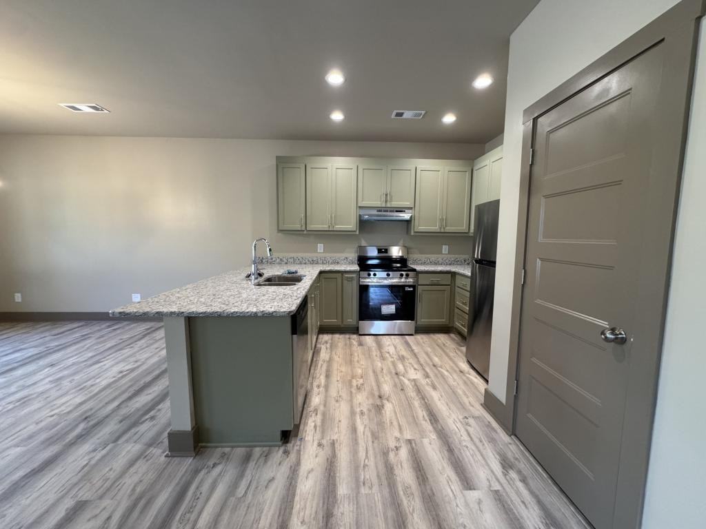 50 Richardson St - Photo 7 of 14