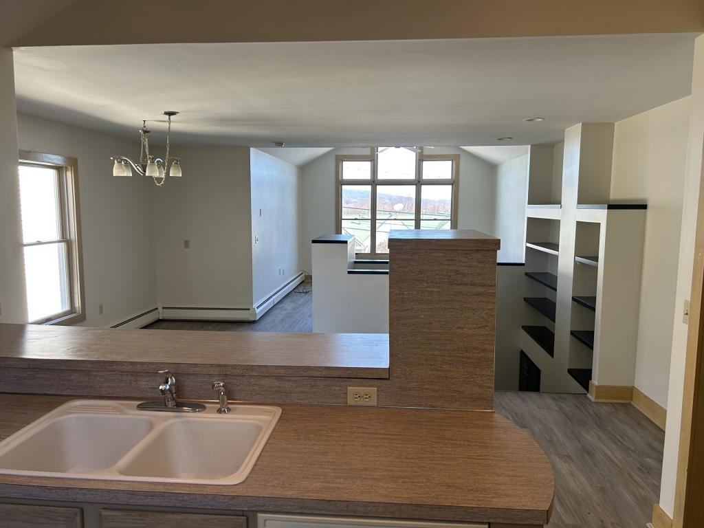 715 Hampton St - Photo 2 of 24