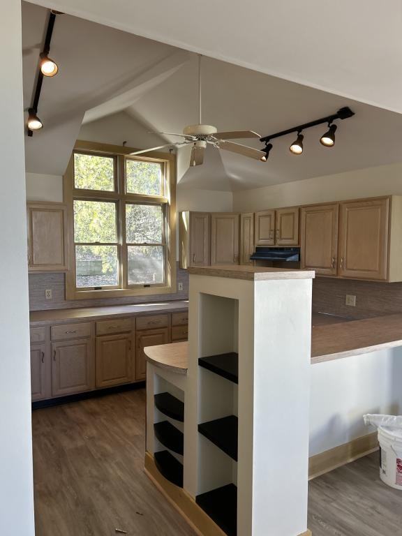 715 Hampton St - Photo 3 of 24