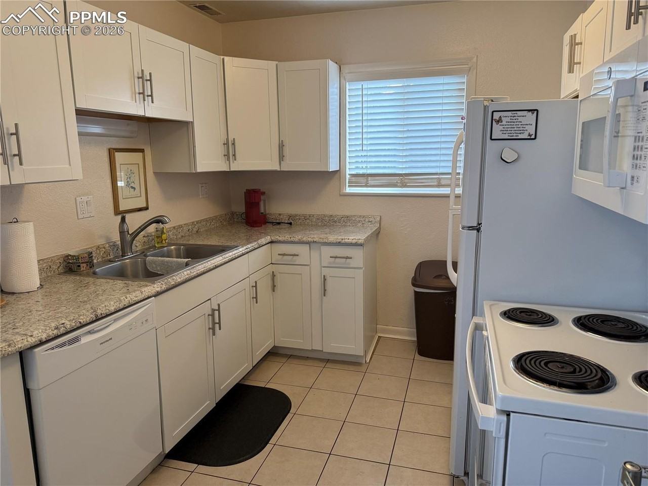 418 N Baldwin St - Photo 5 of 14