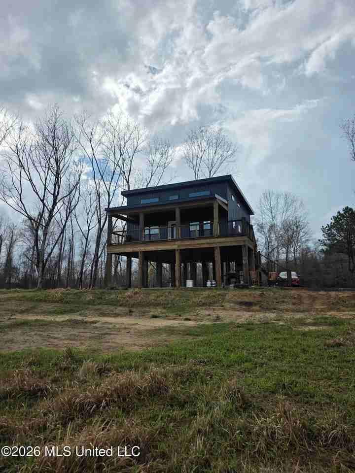 1160 Cottonwood Drive - Photo 2 of 15