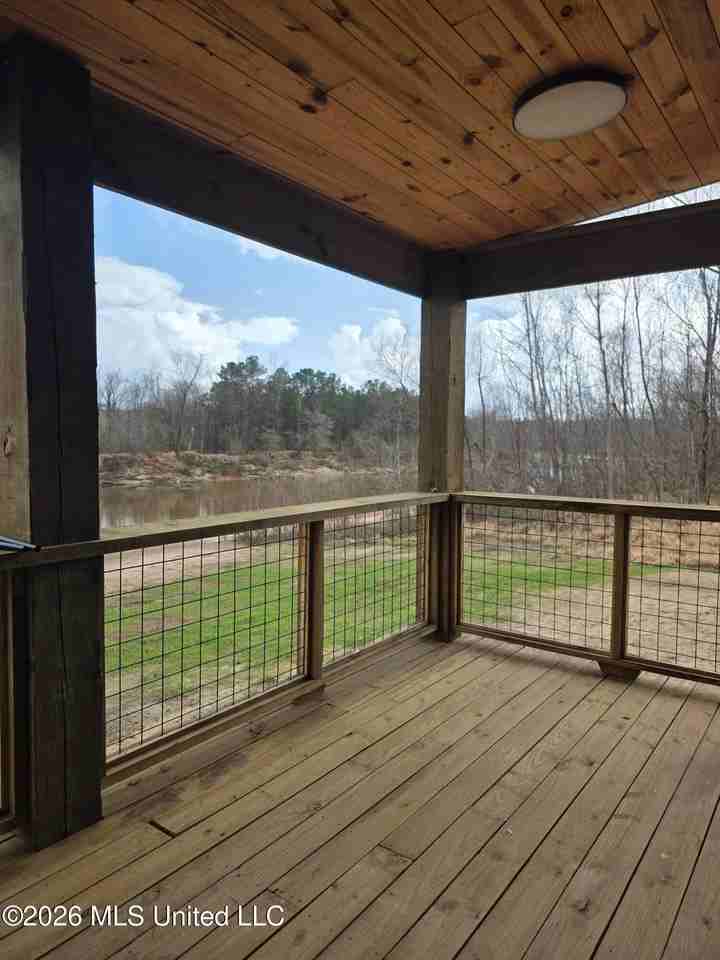 1160 Cottonwood Drive - Photo 5 of 15