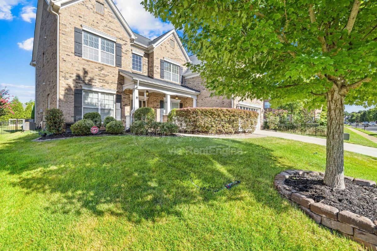 2808 Twinberry Ln - Photo 3 of 10
