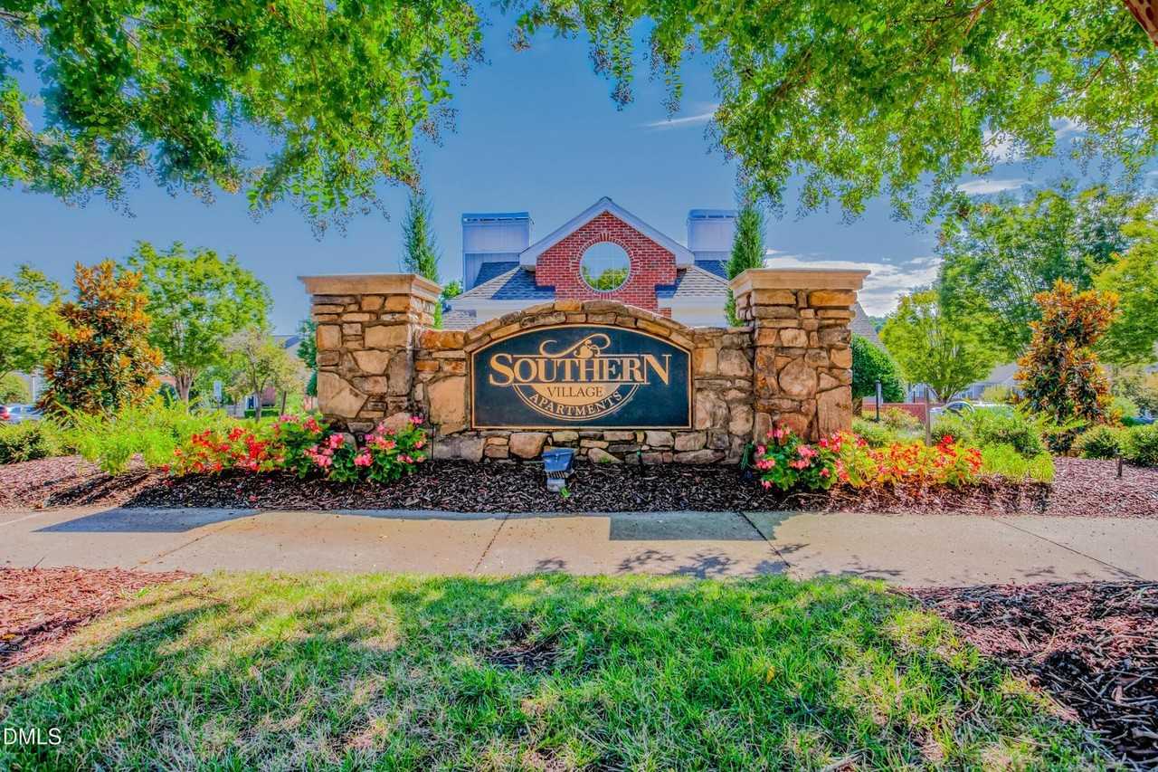 200 Copperline Dr - Photo 2 of 23