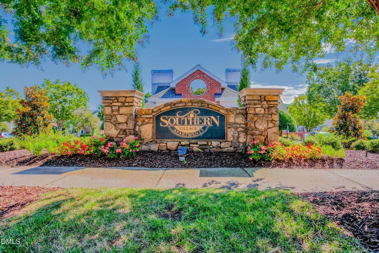 200 Copperline Dr - Photo 2 of 23