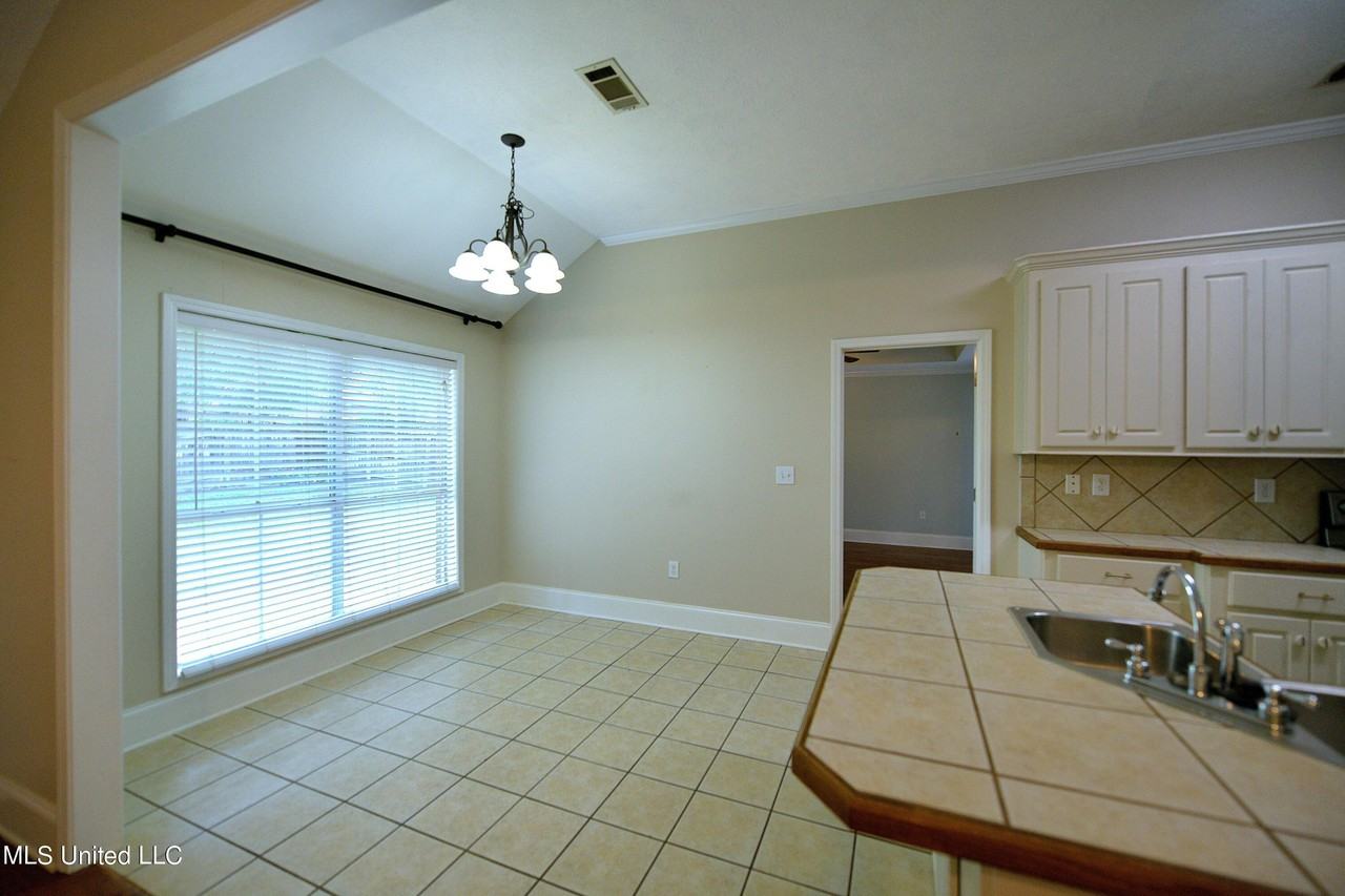 104 Old Gin Cv - Photo 4 of 14