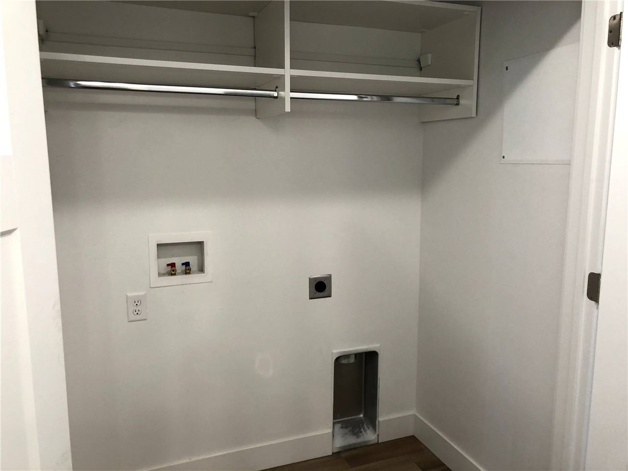 2727 E Kistler Aly - Photo 4 of 21