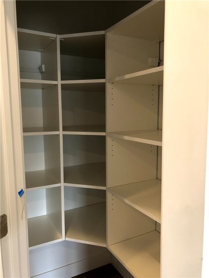 2727 E Kistler Aly - Photo 5 of 21