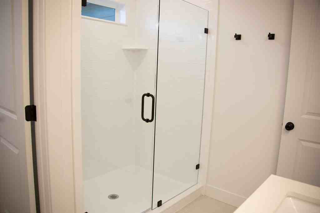 2740 W Aurora Ave - Photo 7 of 21