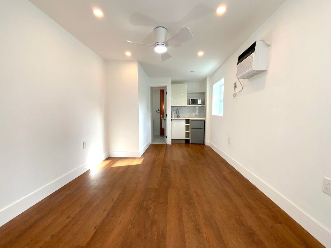 432 Nw 100th St - Photo 3 of 9