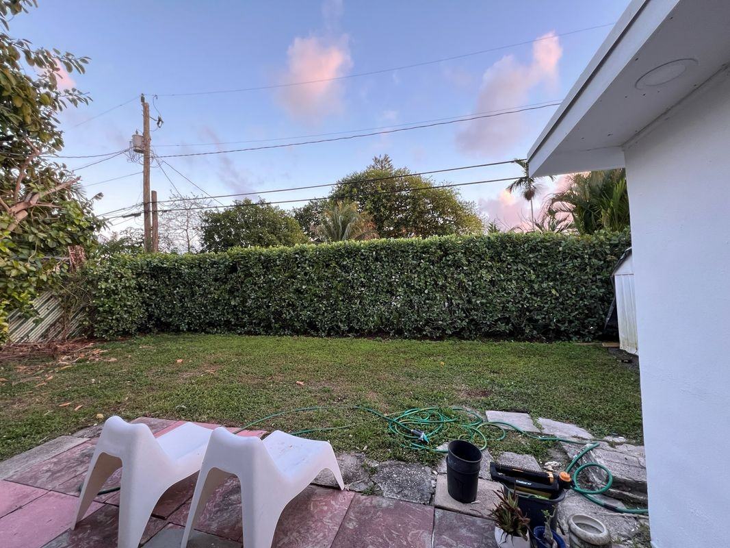 432 Nw 100th St - Photo 6 of 9