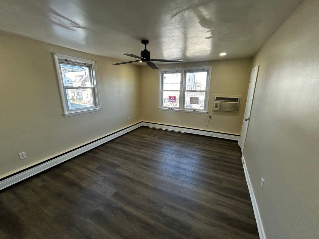 7347 Tabor Ave - Photo 2 of 17