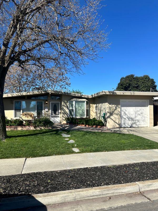 471 Bernal Ave - Photo 2 of 23