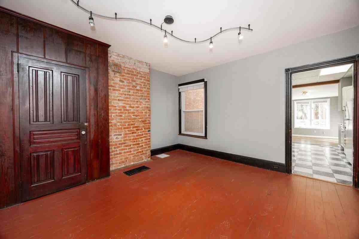 316 Lincoln Ave ##1 - Photo 6 of 24