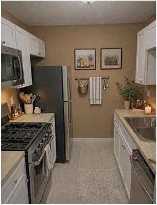 2305 Pine Tree Trl - Photo 2 of 12