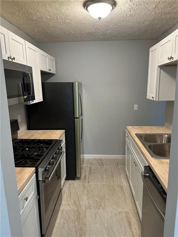 2305 Pine Tree Trl - Photo 4 of 12