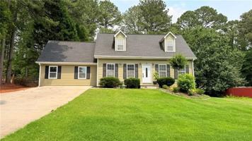 featured image of 446 Russell Cemetery Rd