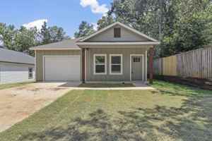 featured image of 820 Dubois St