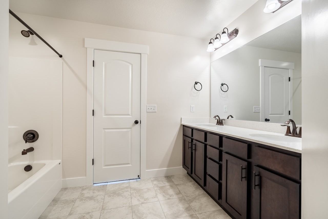 3712 W Big Horn Dr - Photo 3 of 11