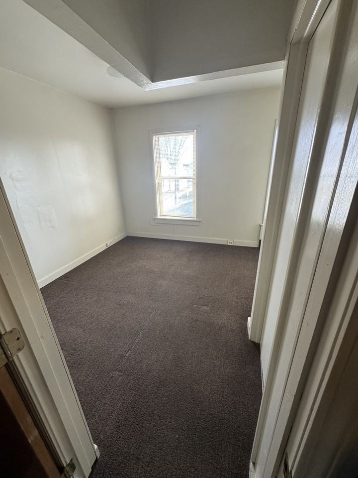 316 S Washington St #6 - Photo 7 of 11