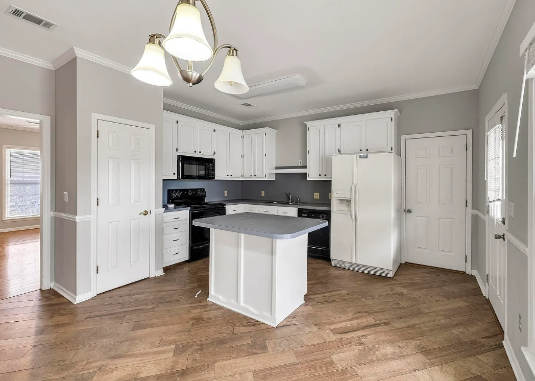 5905 Franklin Rd - Photo 3 of 14