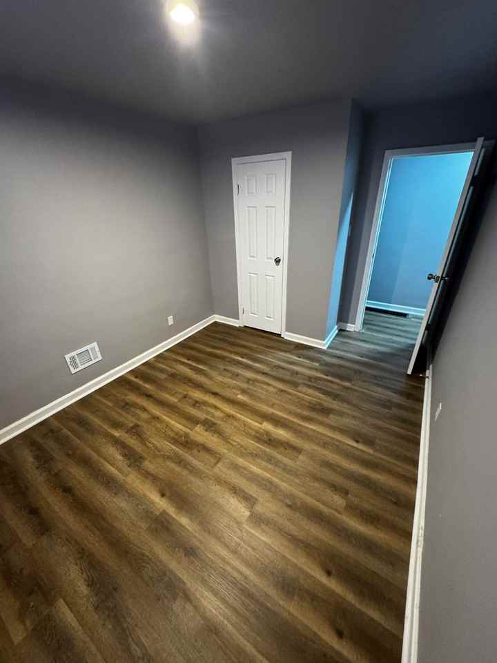 1921 W Grand Ave #2 - Photo 6 of 9