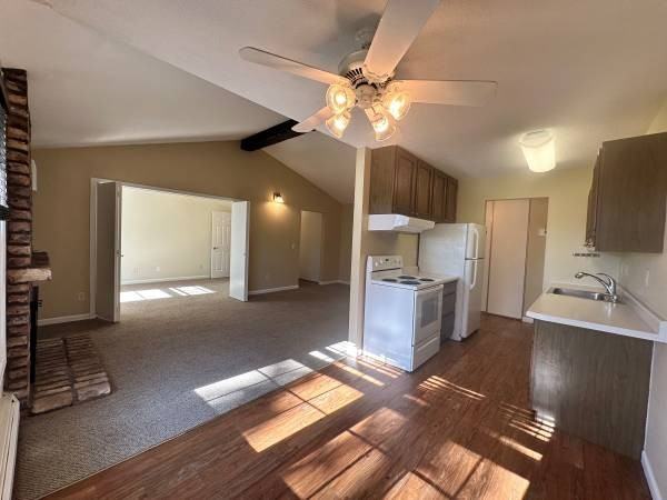 942 Westbrooke Way #1 - Photo 7 of 9