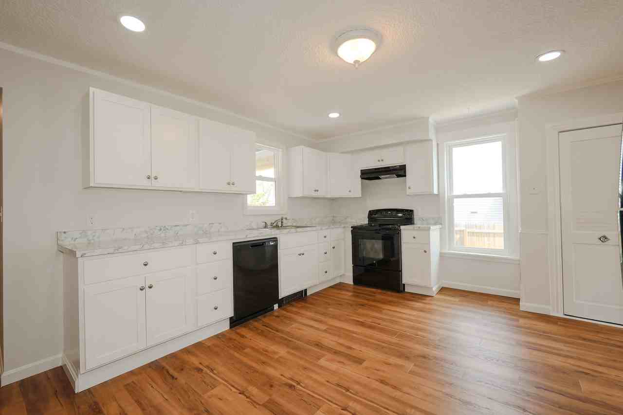 9 Granite Ave #9 - Photo 3 of 11