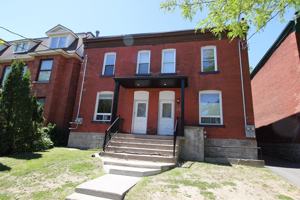 featured image of 422 Nelson St