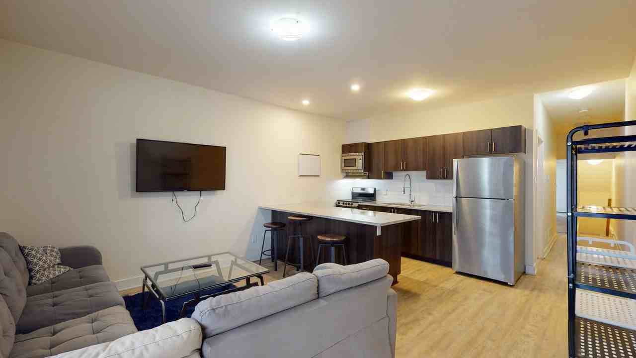 422 Nelson Street - Photo 2 of 42