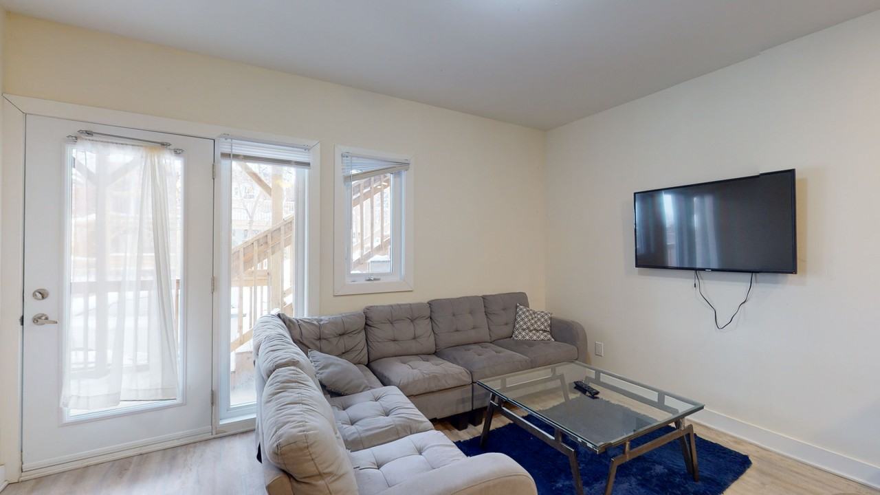 422 Nelson Street - Photo 5 of 42