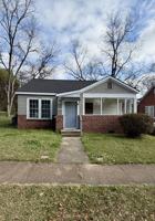 featured image of 1401 12th Ave N