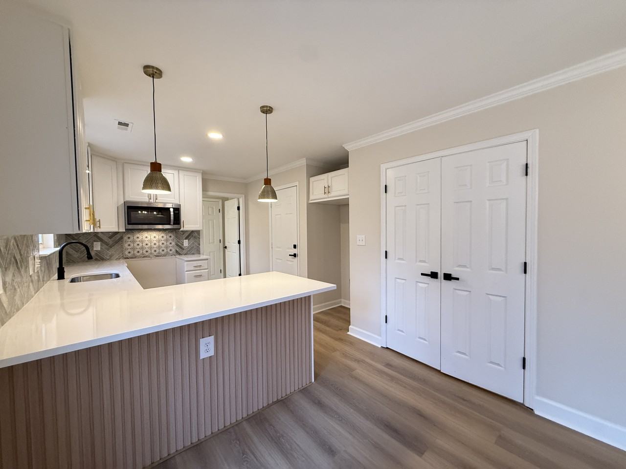 2539 Springs Dr - Photo 6 of 21