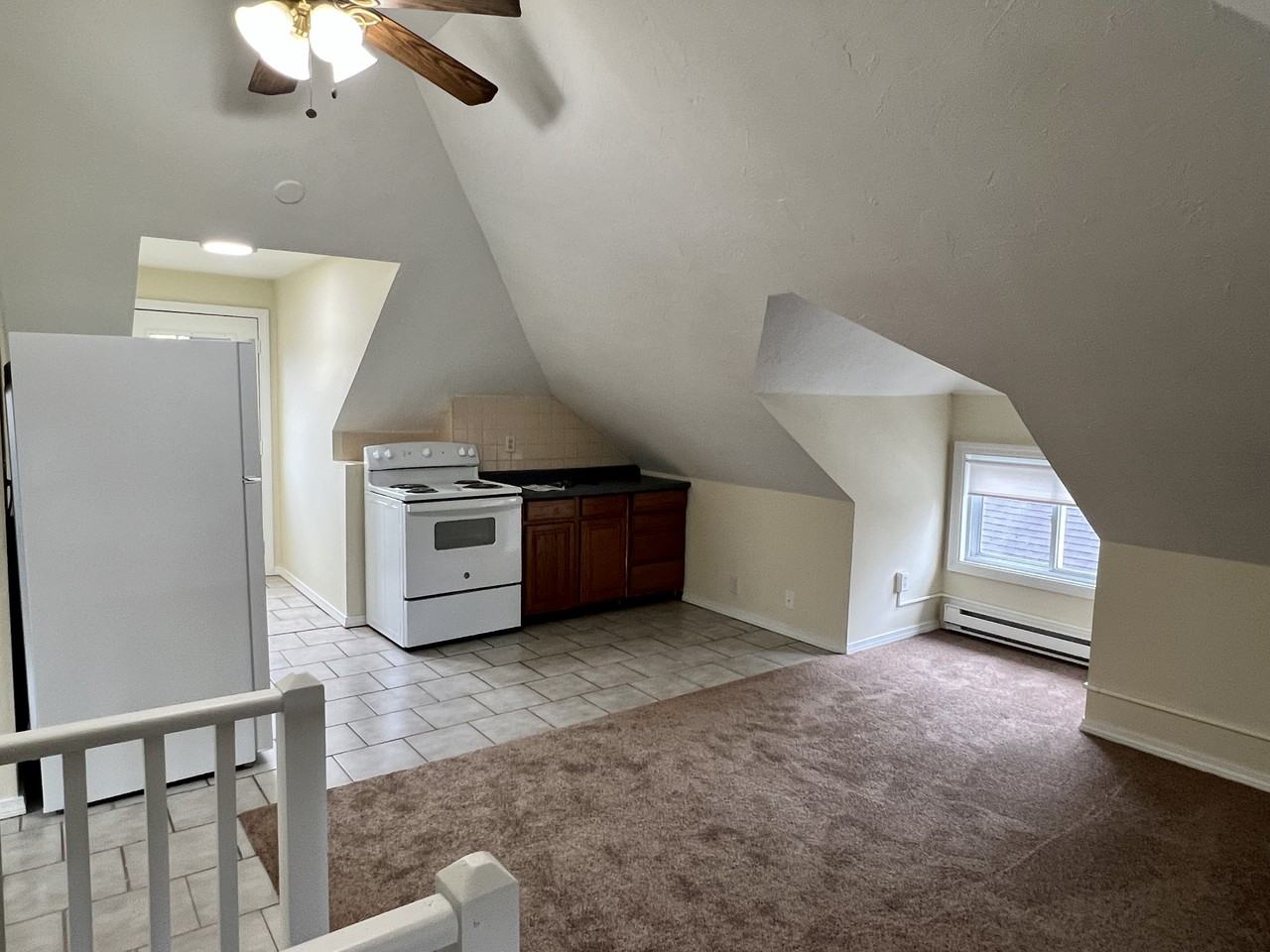 512 S Main St #3 - Photo 3 of 6