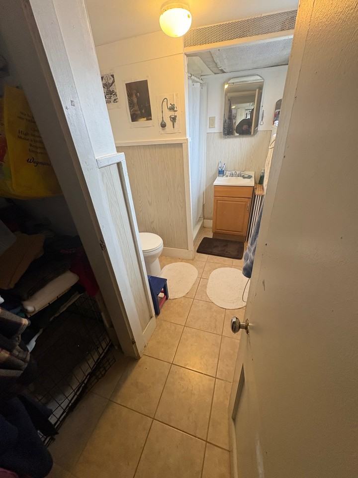 706 E Seneca St #4 - Photo 3 of 8