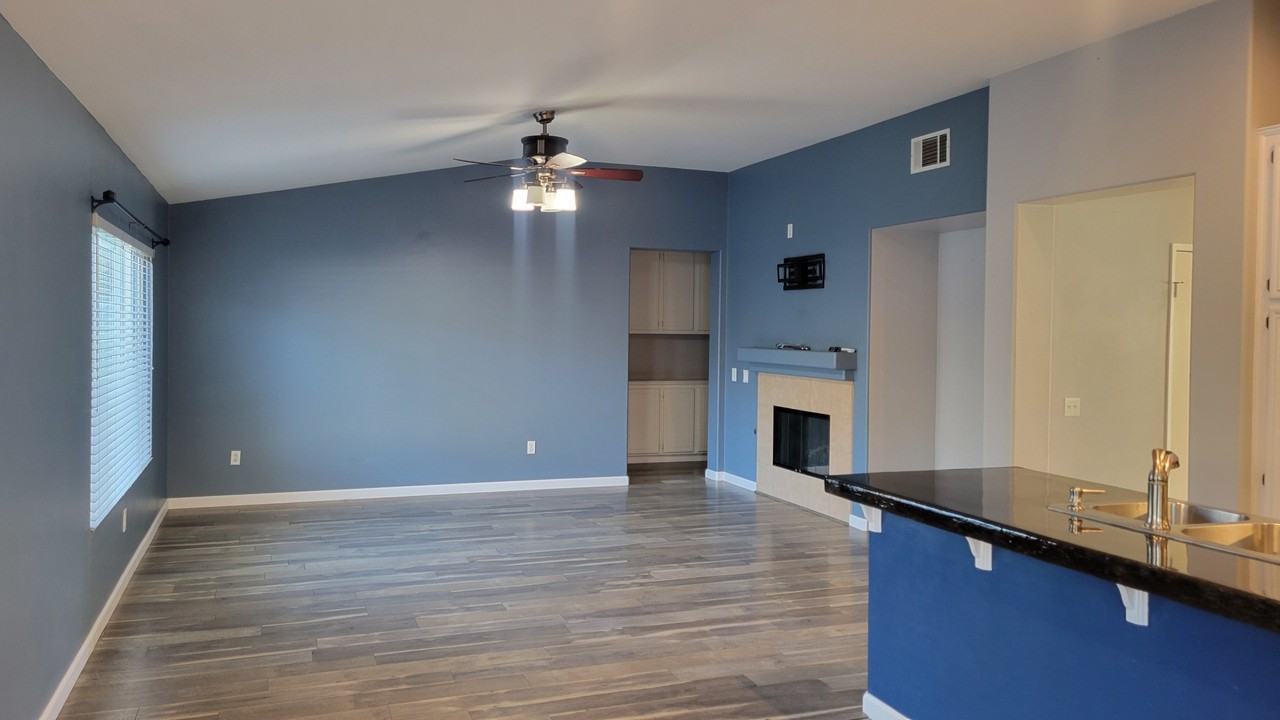 32850 Sandal Wood Ln - Photo 4 of 35